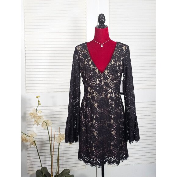 NWT Marciano Women's Black Nylon Enchant Lace Long Sleeve Dress Size Large 1750 - Picture 2 of 15